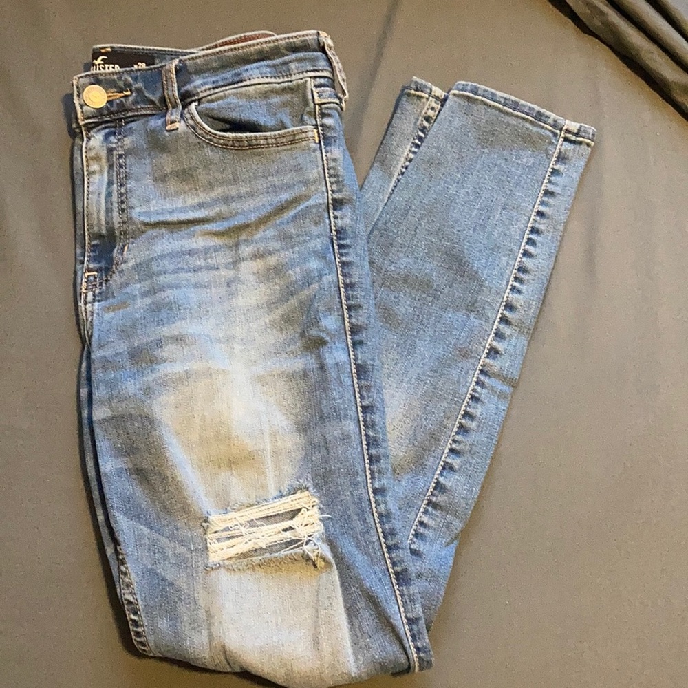 Hollister High Rise Super Skinny Crop Jean Jegging